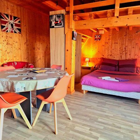 ホテル Le Domaine De Laurolie Gaujacq エクステリア 写真