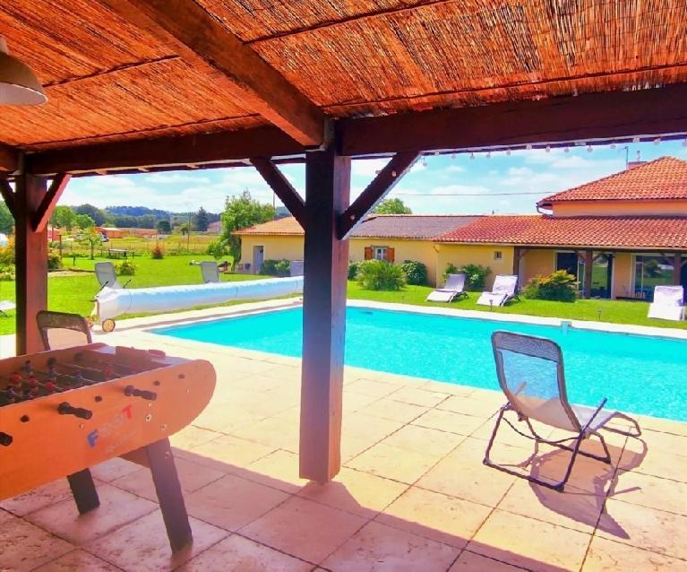 ホテル Le Domaine De Laurolie Gaujacq エクステリア 写真